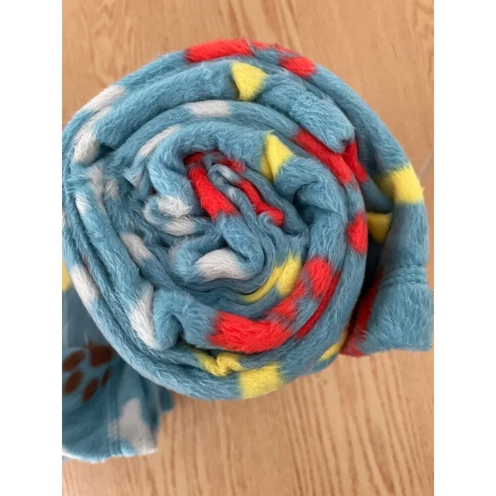 New Doggie Paws Bones Fleece Throw Blanket Super Soft size 46”x56”